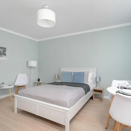 Apartmán Bukowska Elegancki Z 1 Sypialnia I Biurkiem By Renters *